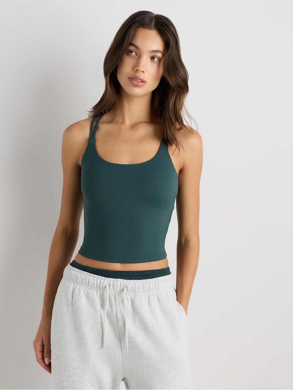 NWOT Quince Ultra Form Strappy Bra Tank